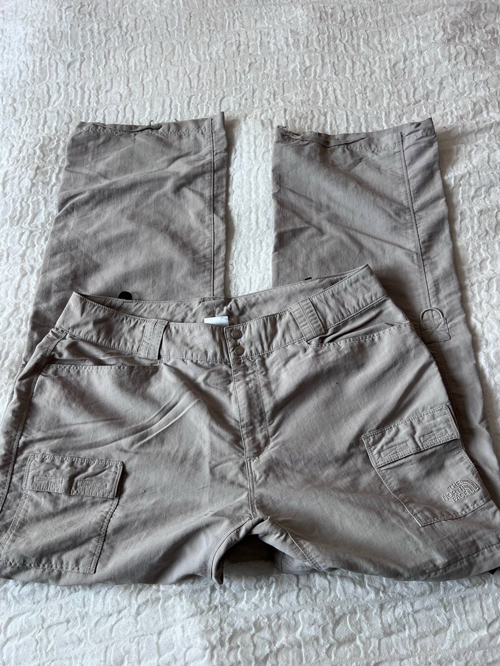 The North Face Women's Cargo Shorts Beige Size 14